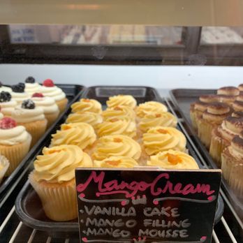 Jennivee’s Bakery - Mango Cream Cupcake - Desserts Near Me - Chicago, Illinois Jennivee’s Bakery - Mango Cream Cupcake - Desserts Near Me - Chicago, Illinois