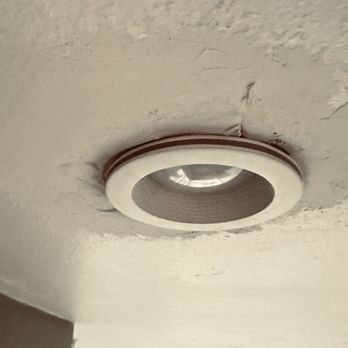 Roddy Construction - Crap installation... horrible finishing - Handyman Near Me Roddy Construction - Crap installation... horrible finishing - Handyman Near Me