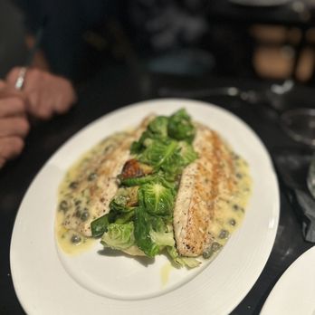Entourage - a plate of food on a table - American Near Me - Naperville, Illinois