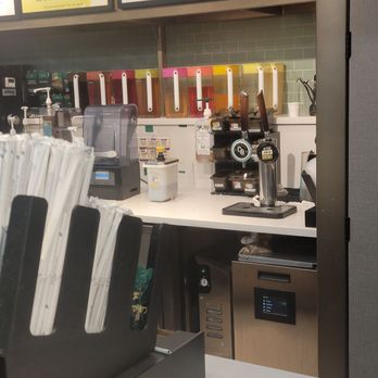 Starbucks - Coffee & Tea Near Me - Maplewood, Minnesota Starbucks - Coffee & Tea Near Me - Maplewood, Minnesota