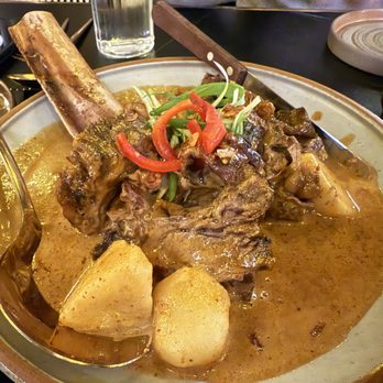 Siam Thai Eatery - short rib massamam - all fat and connective tissue - Thai Near Me - Chicago, Illinois Siam Thai Eatery - short rib massamam - all fat and connective tissue - Thai Near Me - Chicago, Illinois