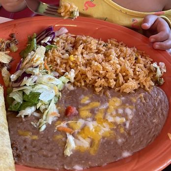 El Tapatio - Kids Meal Taco - They taco shell was stale so my toddler refused to eat it ... liked the rice though! - Mexican Near Me - Moab, Utah