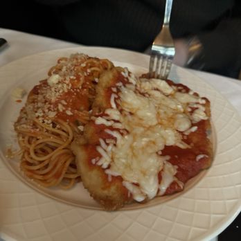 La Storia Ristorante - Pollo parmigiana. Not good. - Italian Near Me - Chicago, Illinois La Storia Ristorante - Pollo parmigiana. Not good. - Italian Near Me - Chicago, Illinois