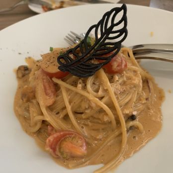 El Cielo - Uni & crab pasta - Tapas Bars Near Me - Honolulu, Hawaii El Cielo - Uni & crab pasta - Tapas Bars Near Me - Honolulu, Hawaii