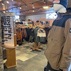 Aloha Ski & Snowboard Rental - View from entering retail area