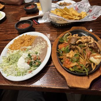 Los Rancheros - combination fajitas - Mexican Near Me - Panama City Beach, Florida Los Rancheros - combination fajitas - Mexican Near Me - Panama City Beach, Florida