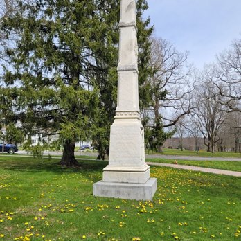 Litchfield Civil War Monument - Landmarks & Historical Buildings Near Me - Litchfield, Connecticut Litchfield Civil War Monument - Landmarks & Historical Buildings Near Me - Litchfield, Connecticut
