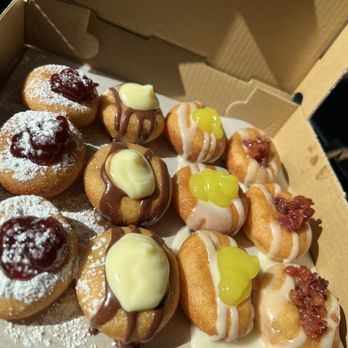 You Drive Me Glazy - Donuts Near Me - Easley, South Carolina You Drive Me Glazy - Donuts Near Me - Easley, South Carolina