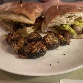 The Vault Restaurant - Stuffed mushrooms with pastrami sandwich - Cocktail Bars Near Me - Bakersfield, California