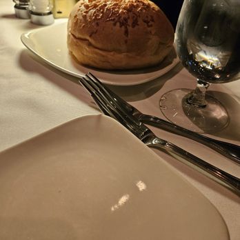 Larsen's Steakhouse - Valencia - Bread - Steakhouses Near Me - Valencia, California Larsen's Steakhouse - Valencia - Bread - Steakhouses Near Me - Valencia, California