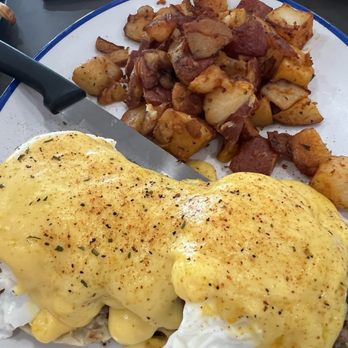 Eggs Up Grill - Hashed Benny - Breakfast & Brunch Near Me - Stroudsburg, Pennsylvania Eggs Up Grill - Hashed Benny - Breakfast & Brunch Near Me - Stroudsburg, Pennsylvania