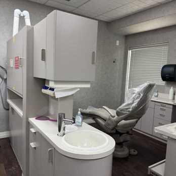 Ferdinand R Tungol, DDS - Endodontists Near Me - Sacramento, California Ferdinand R Tungol, DDS - Endodontists Near Me - Sacramento, California
