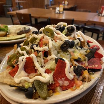 Splitrocks - Nachos Supreme - Bowling Near Me - Wyoming, Minnesota