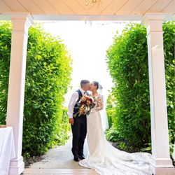 The Victoria Inn Bed & Breakfast and Pavilion - Wedding venue