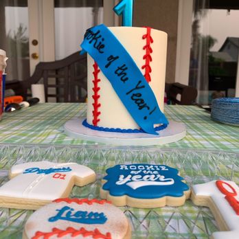 GhilaDolci Bakery - Strawberry cake for our lil rookie of the year! - Desserts Near Me - Bakersfield, California GhilaDolci Bakery - Strawberry cake for our lil rookie of the year! - Desserts Near Me - Bakersfield, California
