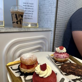 Donutelier - Donuts Near Me - London, XGL