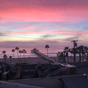 Manhattan Beach Pier - This is a perfect view - Local Flavor Near Me - Manhattan Beach, California