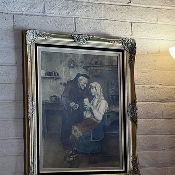 La Strada - Decor - Italian Near Me - San Pablo, California