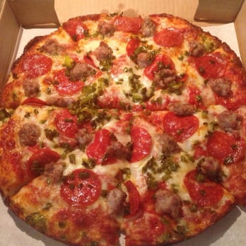 Luigi's Restaurant - Large pizza with pepperoni, sausage & green pepper. - Pizza Near Me - Akron, Ohio Luigi's Restaurant - Large pizza with pepperoni, sausage & green pepper. - Pizza Near Me - Akron, Ohio
