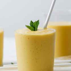 mamas Sizzler restaurant & Bar - Mango Lassi
