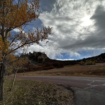 Roxborough State Park - View of the park from one of the main parking lots. Parking fee is $10 per vehicle. - Parks Near Me - Littleton, Colorado Roxborough State Park - View of the park from one of the main parking lots. Parking fee is $10 per vehicle. - Parks Near Me - Littleton, Colorado