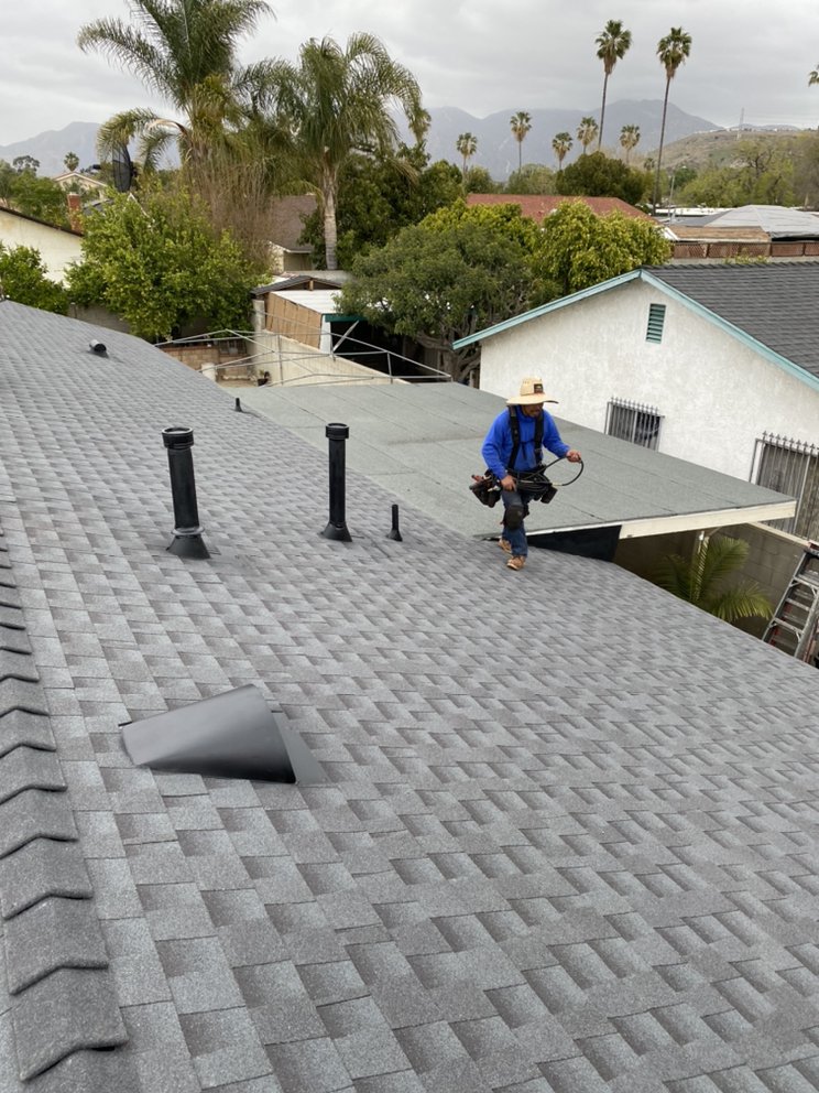 Slide of Villa’s Roofing