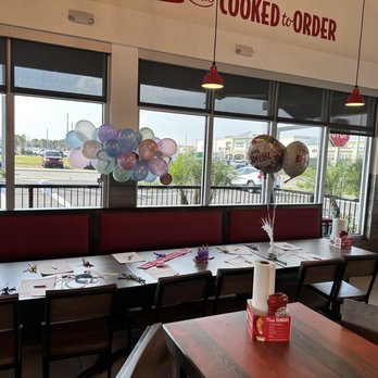 Slim Chickens - Birthday party - Chicken Shop Near Me - Bradenton, Florida Slim Chickens - Birthday party - Chicken Shop Near Me - Bradenton, Florida