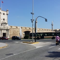 Murallas de Puerta de Tierra