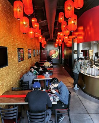 Dragon Tiger Noodle Co. by null