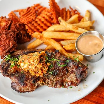 Gravity Taphouse Grille - New American Near Me - Grand Rapids, Michigan