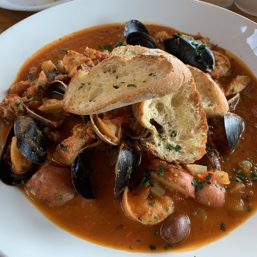 Ray's Café - Seafood stew - Seafood Near Me - Seattle, Washington Ray's Café - Seafood stew - Seafood Near Me - Seattle, Washington