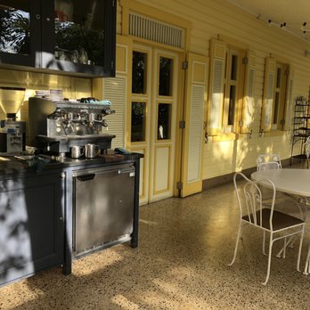 Pirilo - Outside patio - Pizza Near Me - Dorado, Puerto Rico Pirilo - Outside patio - Pizza Near Me - Dorado, Puerto Rico