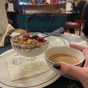 Pasticceria Cucchi - Patisserie/Cake Shop Near Me - Milan, Michigan