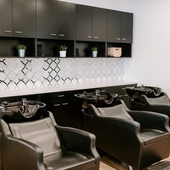 Avani Salon - Avani Salon - Hair Stylists Near Me - Shenandoah, Texas