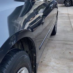 ME Mobile Carwash and Auto Detail - So glossy you can see the other vehicle on the side