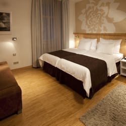 Dahlia Inn