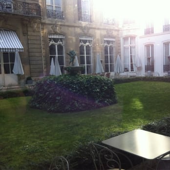 Hôtel Saint-James & Albany - Courtyard -- inside - Hotels Near Me - Paris, 75