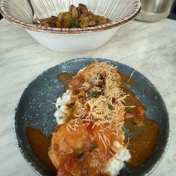 La Vie - Shrimp And Grits 10/10 - Cocktail Bars Near Me - Washington, DC, District of Columbia