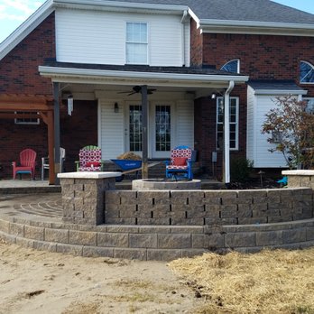 Pave Masters - Seating Walls with Caps and Lighting - Masonry/Concrete Near Me - La Grange, Kentucky Pave Masters - Seating Walls with Caps and Lighting - Masonry/Concrete Near Me - La Grange, Kentucky