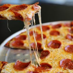 Tony's Chicago Style Pizza & Breakfast - Pepperoni thin crust