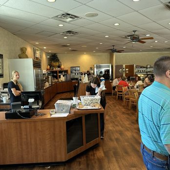 Di Prato's - Inside - Delis Near Me - Columbia, South Carolina