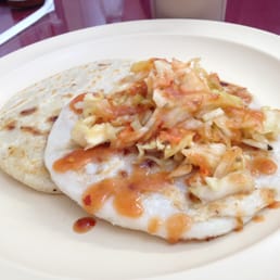Pupusas Revueltas