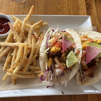 Shore - Fish Tacos - New American Near Me - Longboat Key, Florida