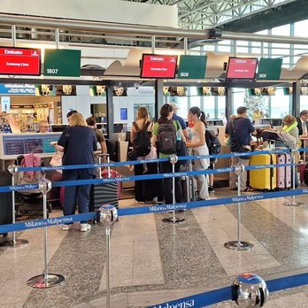 Emirates - While boarding went a little slowly, check-in at Milan-MXP for EK 205 to New York went very well. - Airlines Near Me - Jamaica, New York