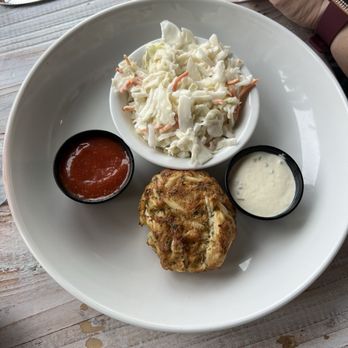 Harpoon Hanna's - Crab cake platter with slaw - Seafood Near Me - Fenwick Island, Delaware