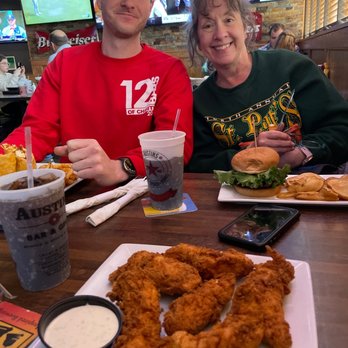 Austins Bar & Grill - American Near Me - Olathe, Kansas