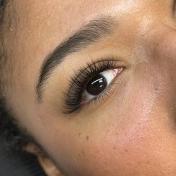 KiKi Beauty Bar - Russian volume lash extensions
