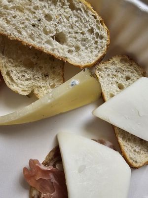 Bourbon & Banter by null