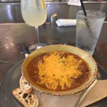 DoG Street Pub - Skip the chilli - British Near Me - Williamsburg, Virginia
