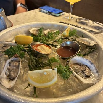 6Smith - Oysters - Seafood Near Me - Wayzata, Minnesota